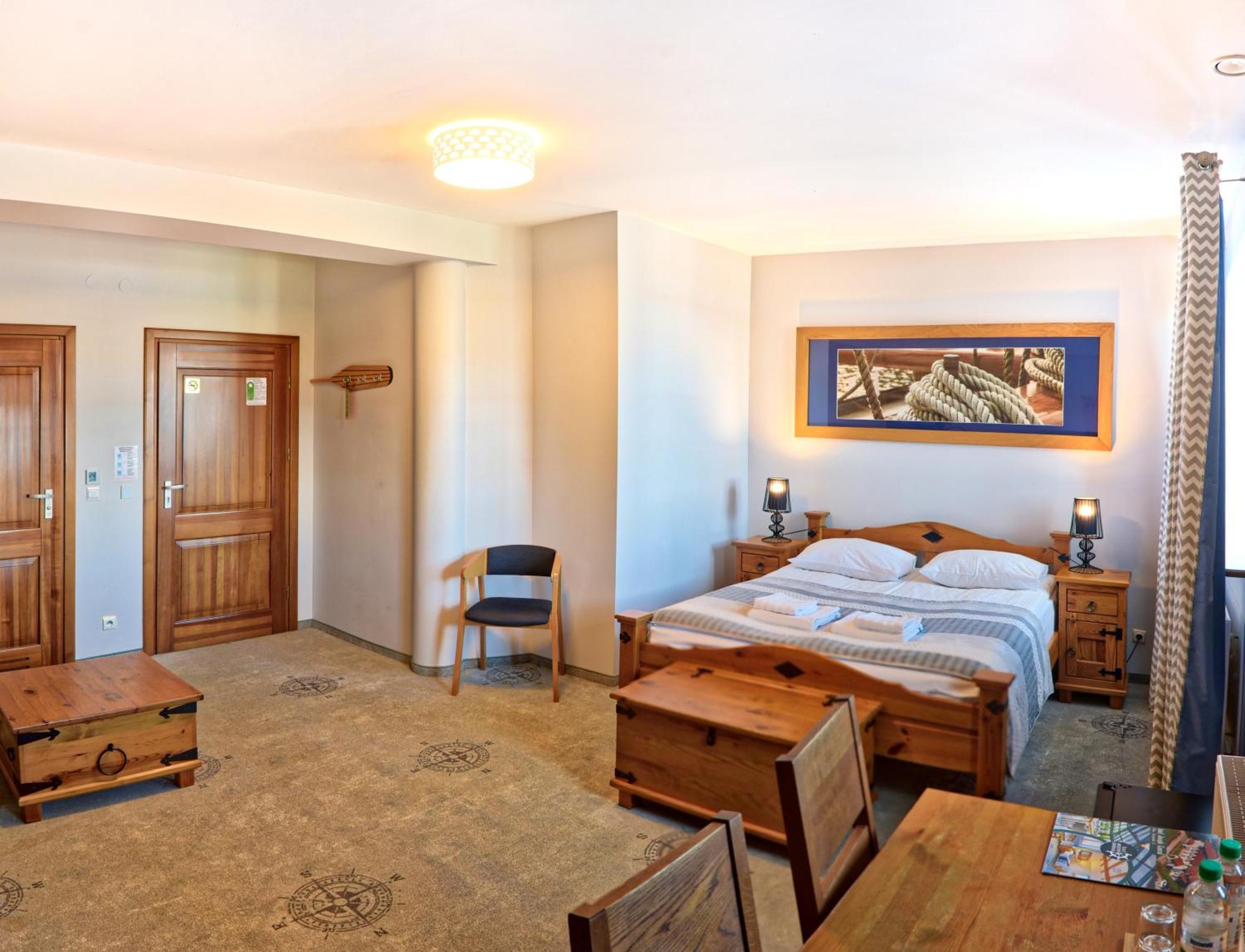 Hotel Joseph Conrad Spa & Wellness Pisz Exteriör bild