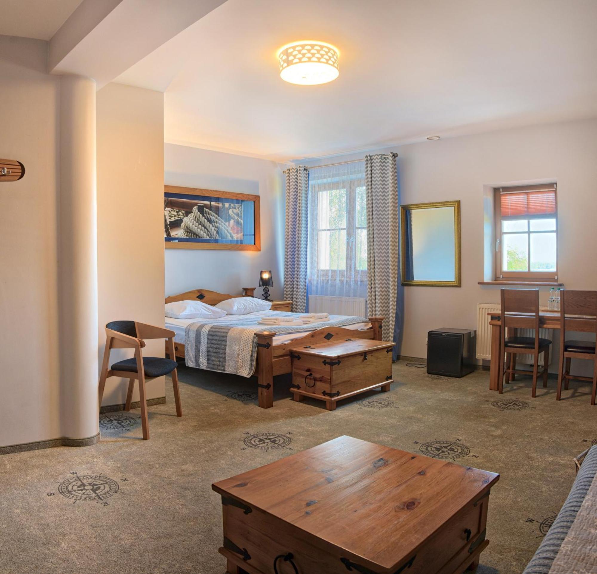 Hotel Joseph Conrad Spa & Wellness Pisz Exteriör bild
