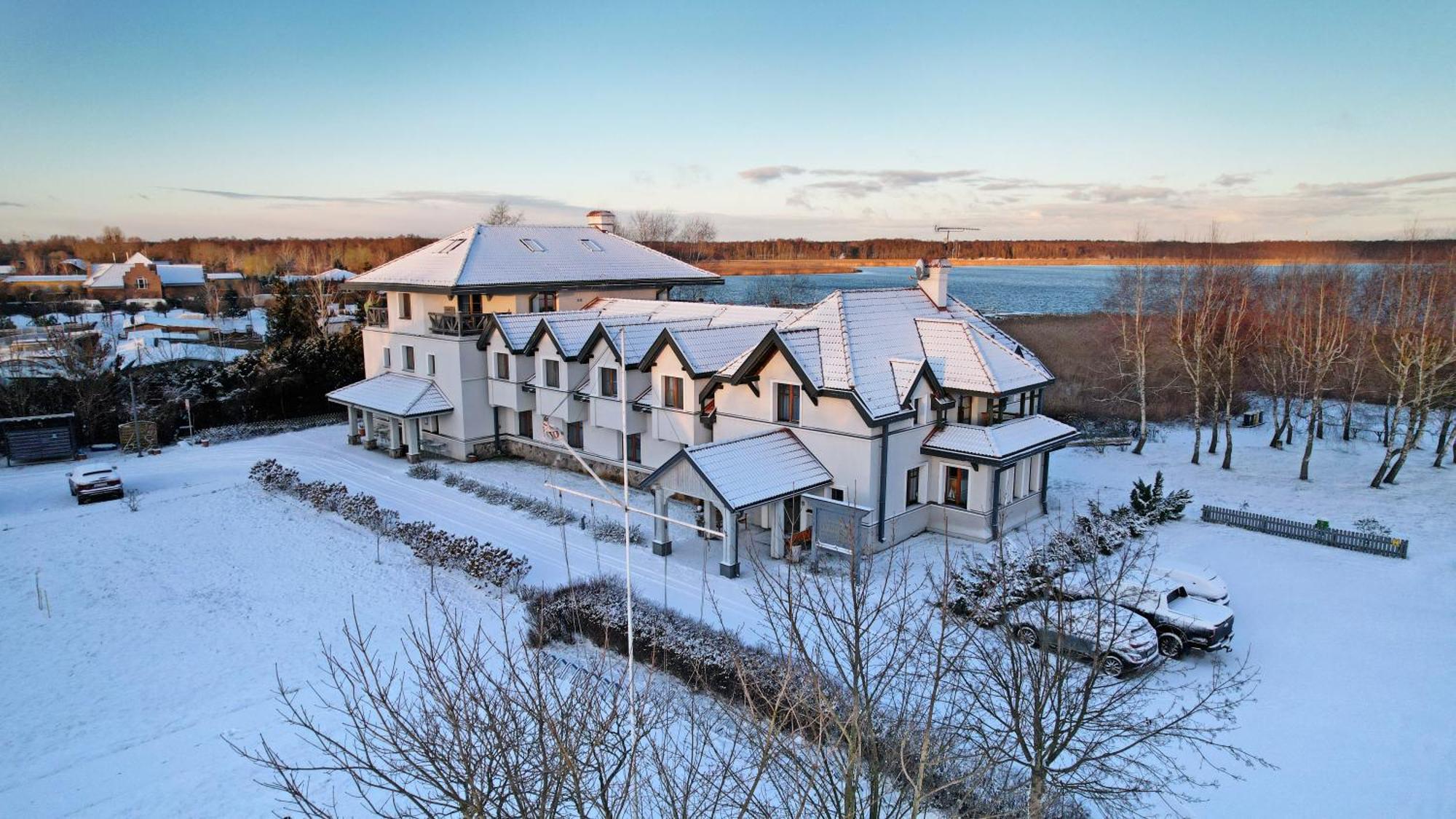 Hotel Joseph Conrad Spa & Wellness Pisz Exteriör bild